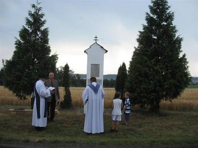 odhalen-pamtn-desky-padlm-v-1svtov-vlce-ve-zlatkov-2014