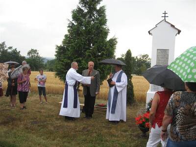 odhalen-pamtn-desky-padlm-v-1svtov-vlce-ve-zlatkov-2014