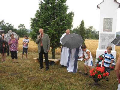 odhalen-pamtn-desky-padlm-v-1svtov-vlce-ve-zlatkov-2014