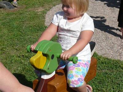 dtsk-hit-u-budovy-koly-v-ron-p-78