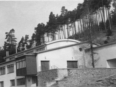 kulturn-dm-ped-zasteenm-vstupu