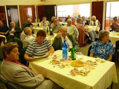 beseda-s-dchodci-1492010