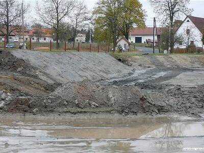 odbahnn-nvesnho-rybnka-ve-zlatkov