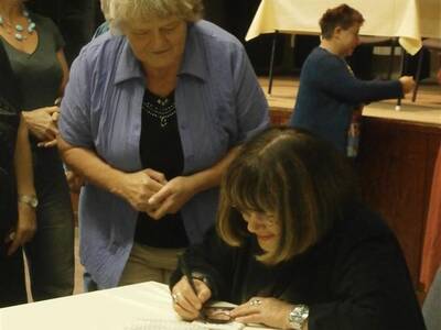 pan-urula-klukov-v-ron