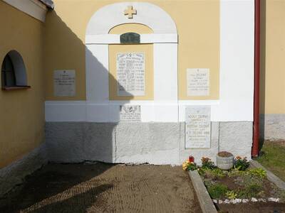 pamtn-deska-a-zelenmu