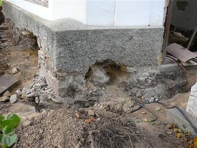 zahjen-opravy-kapliky-v-josefov-92010